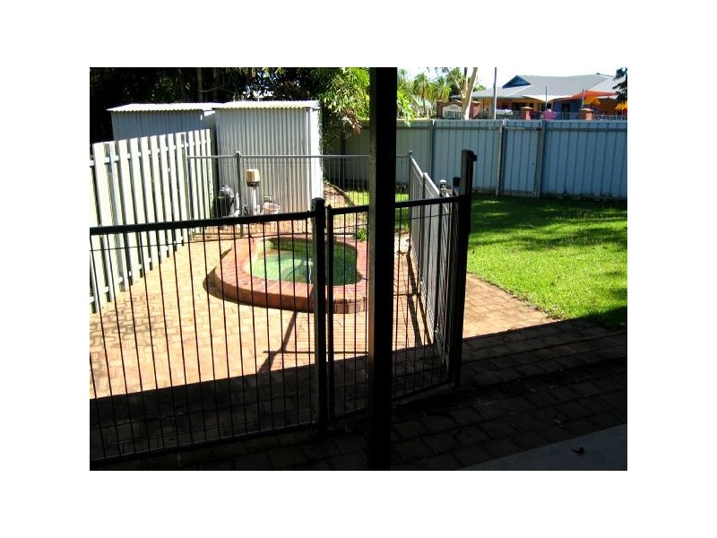 1/4 Lowe Court, Driver NT 0830