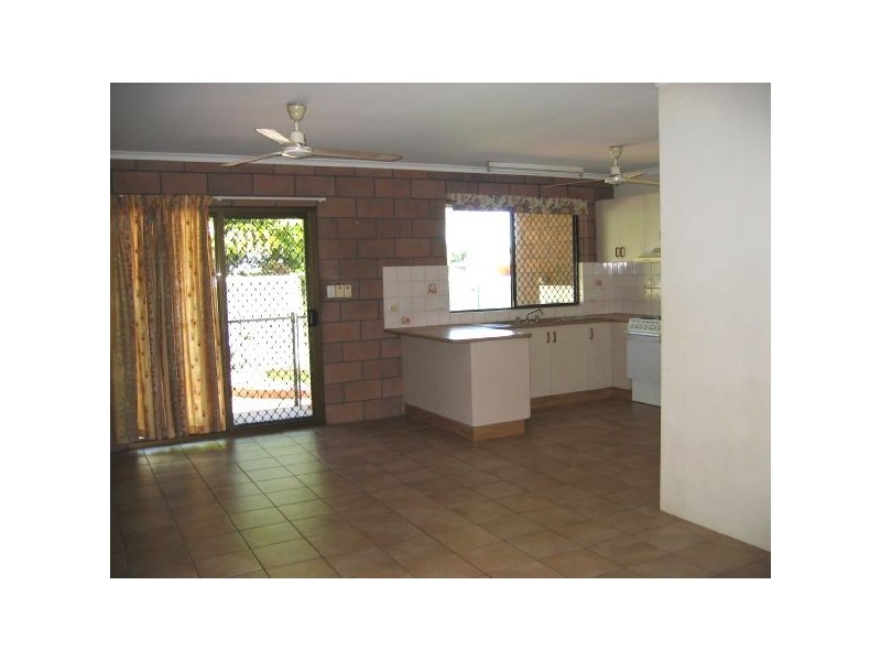 1/4 Lowe Court, Driver NT 0830