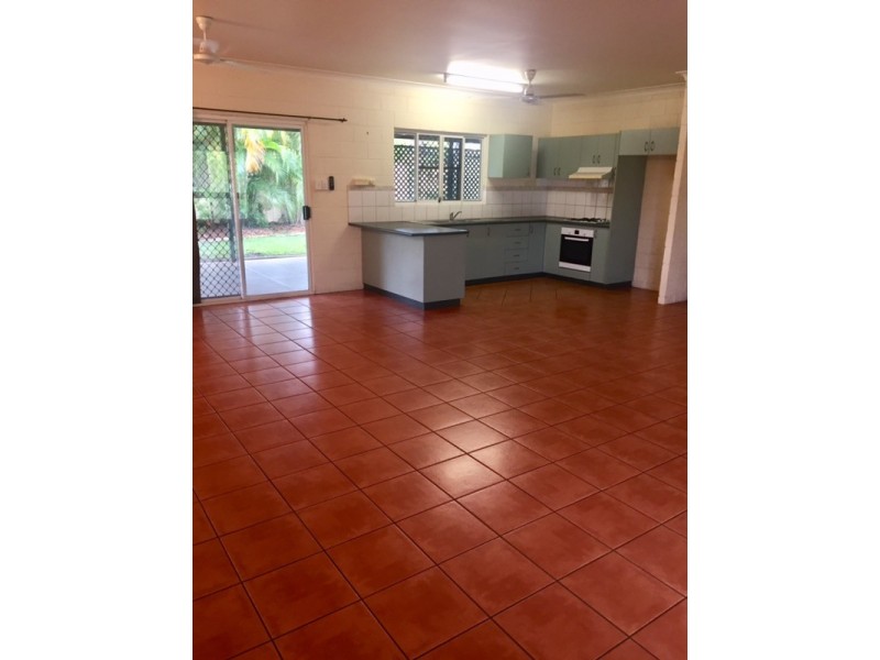 7 Nutwood Crescent, Farrar NT 0830