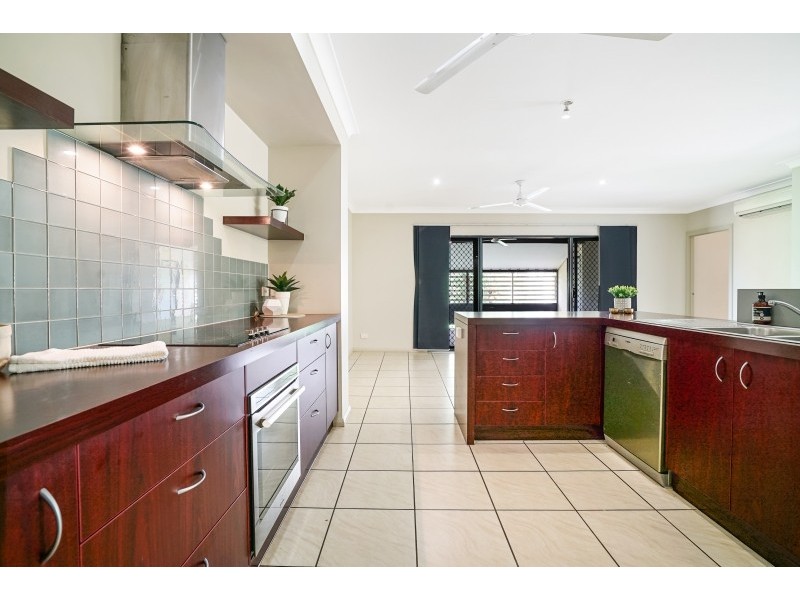 4 Savage Close, Farrar NT 0830