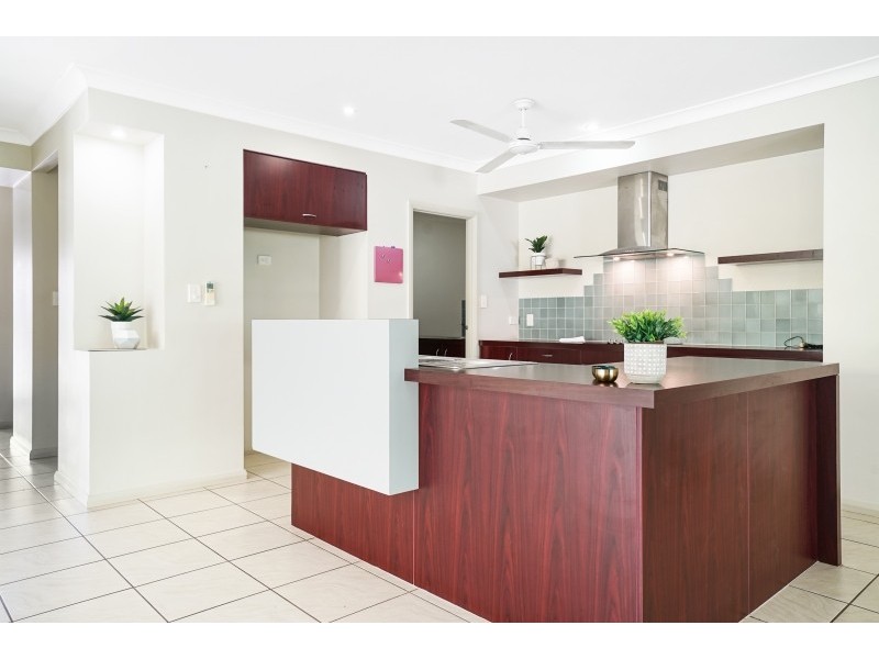 4 Savage Close, Farrar NT 0830