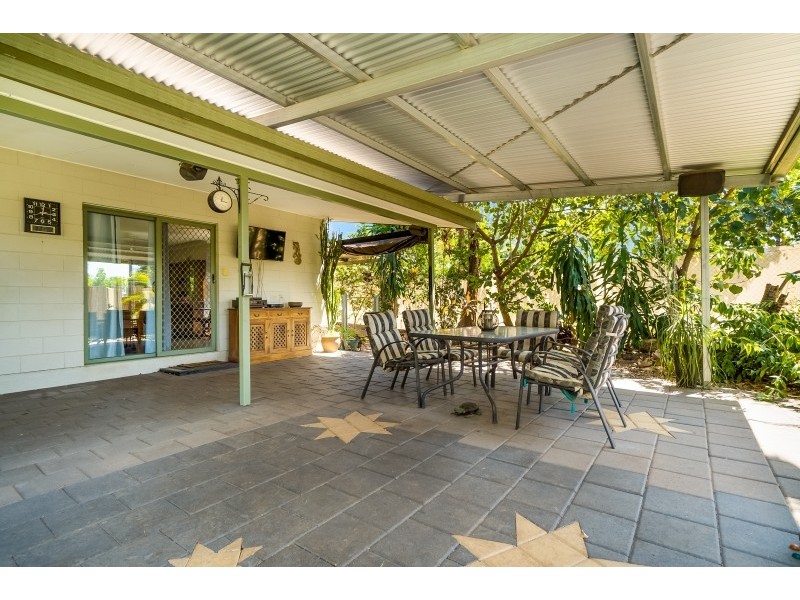 2 Granites Drive, Rosebery NT 0832
