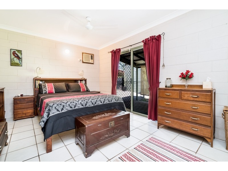2 Granites Drive, Rosebery NT 0832