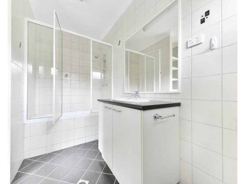 2/63 Odegaard Drive, Rosebery NT 0832