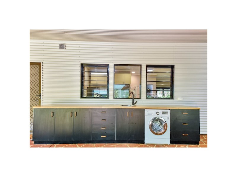 215 Westall Road, Howard Springs NT 0835