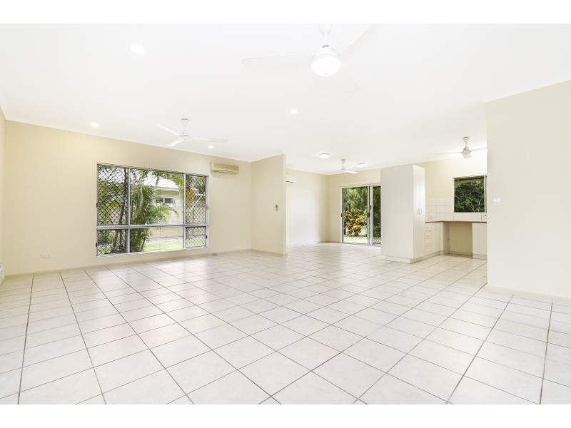 27 Lancewood Street, Rosebery NT 0832