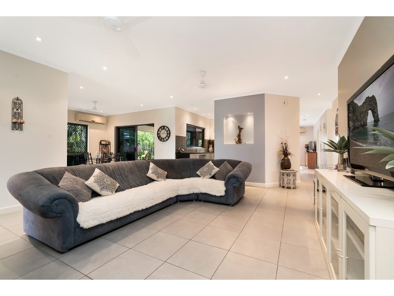 16 Kenbi Place, Rosebery NT 0832