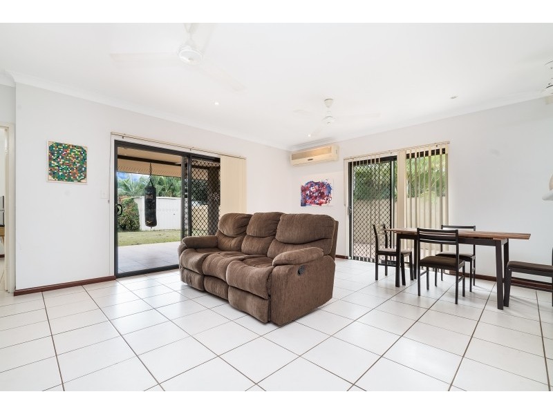 15 Wood Crescent, Rosebery NT 0832
