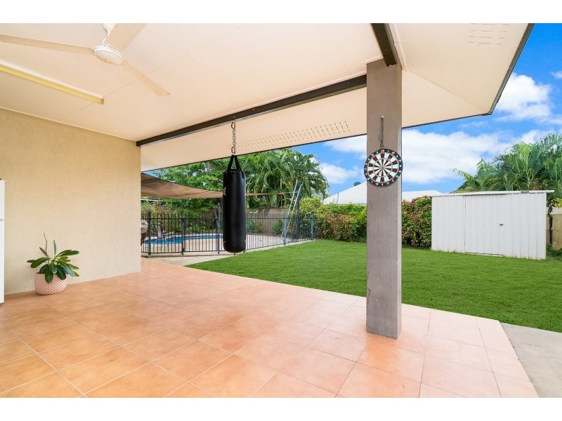15 Wood Crescent, Rosebery NT 0832
