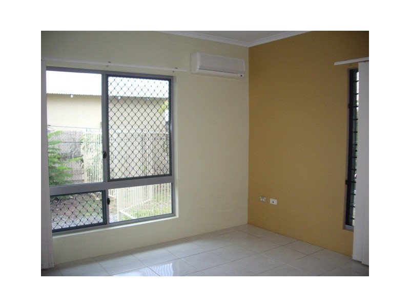 2/12 Zeroni Street, Rosebery NT 0832