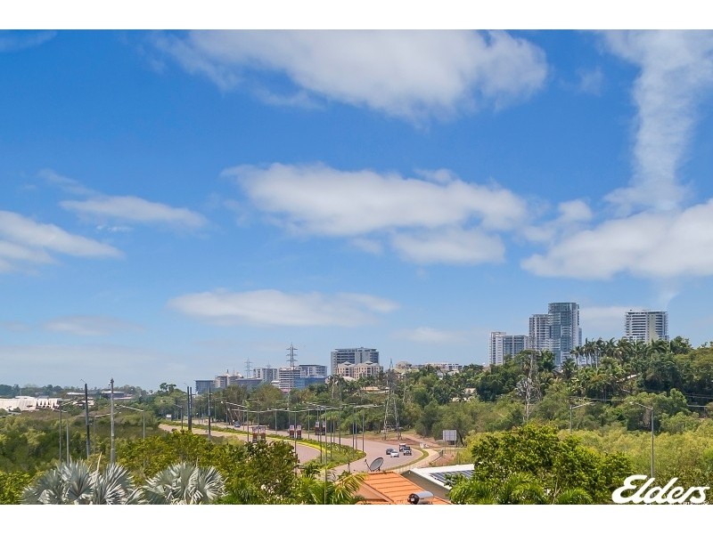 11/11 Chong Wee Avenue, Woolner NT 0820