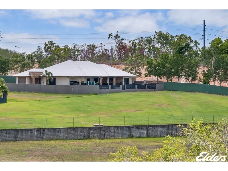 11/11 Chong Wee Avenue, Woolner NT 0820