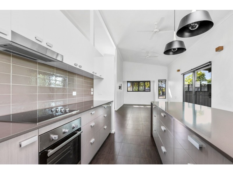 221 Forrest Parade, Bellamack NT 0832