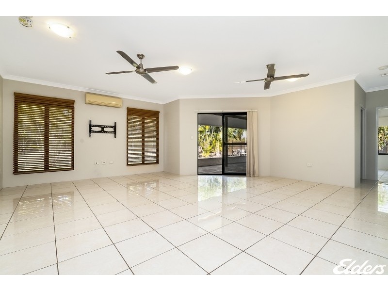 18 Liddy Crescent, Farrar NT 0830