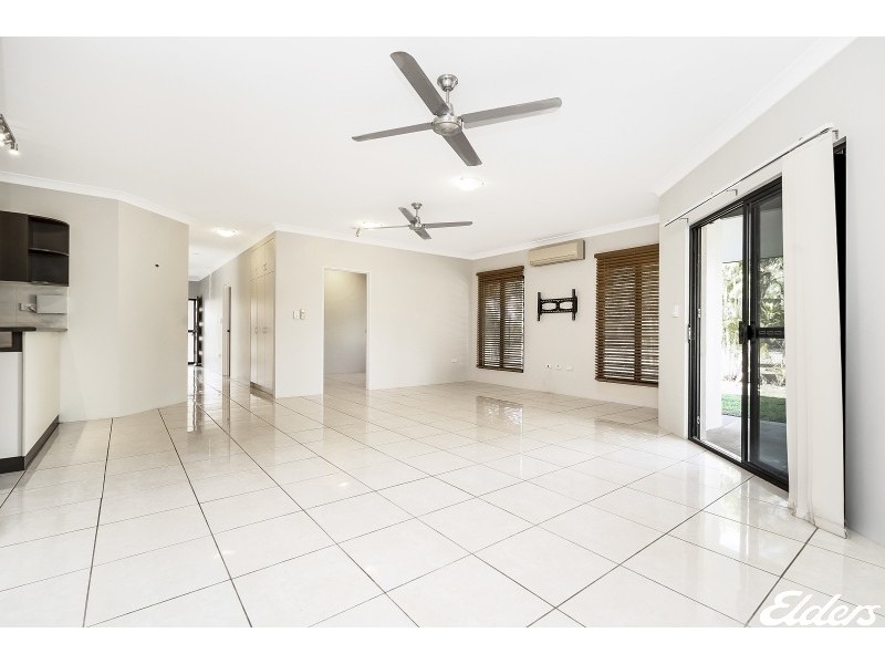 18 Liddy Crescent, Farrar NT 0830