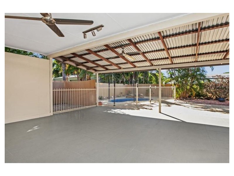 14 Bristow Court, Bakewell NT 0832