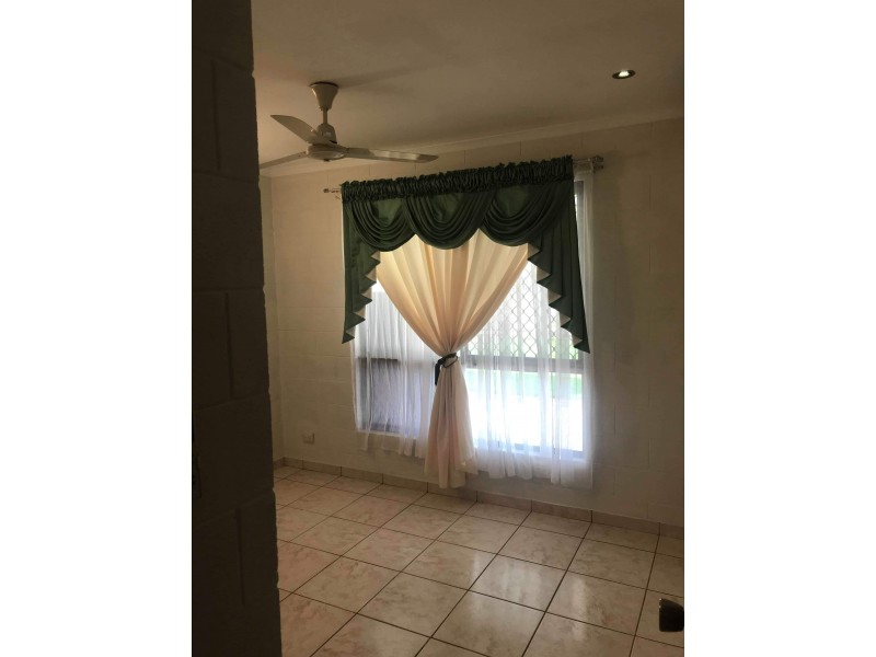2 Rosetta Street, Gray NT 0830