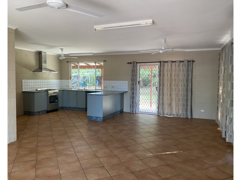 11 Cornwallis Circuit, Gray NT 0830