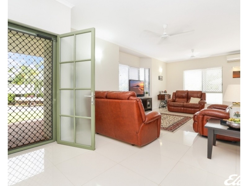 10 Lobelia Court, Rosebery NT 0832