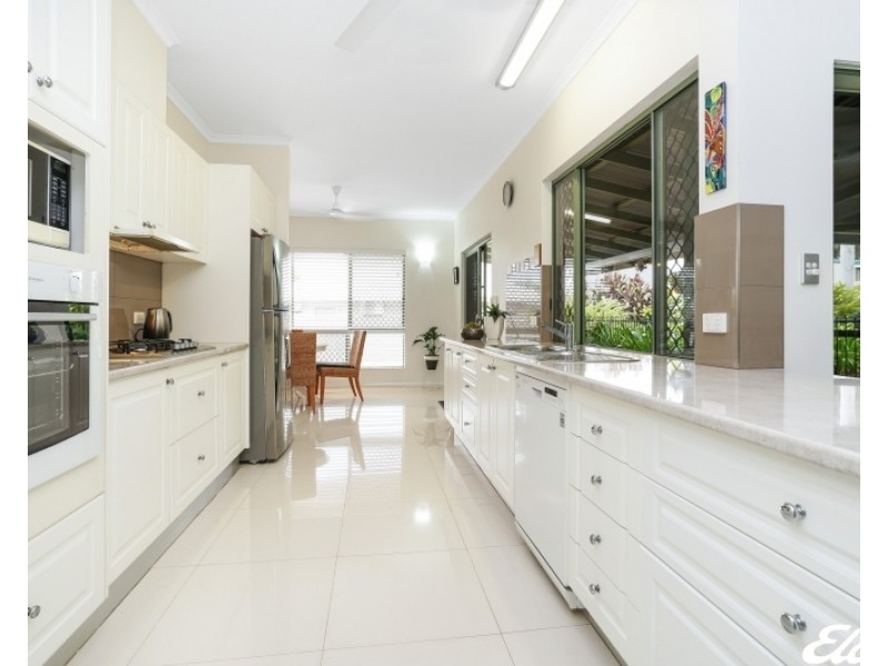 10 Lobelia Court, Rosebery NT 0832