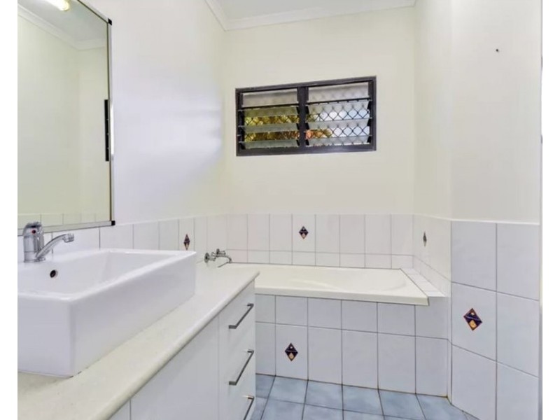 5 Nayler Court, Farrar NT 0830