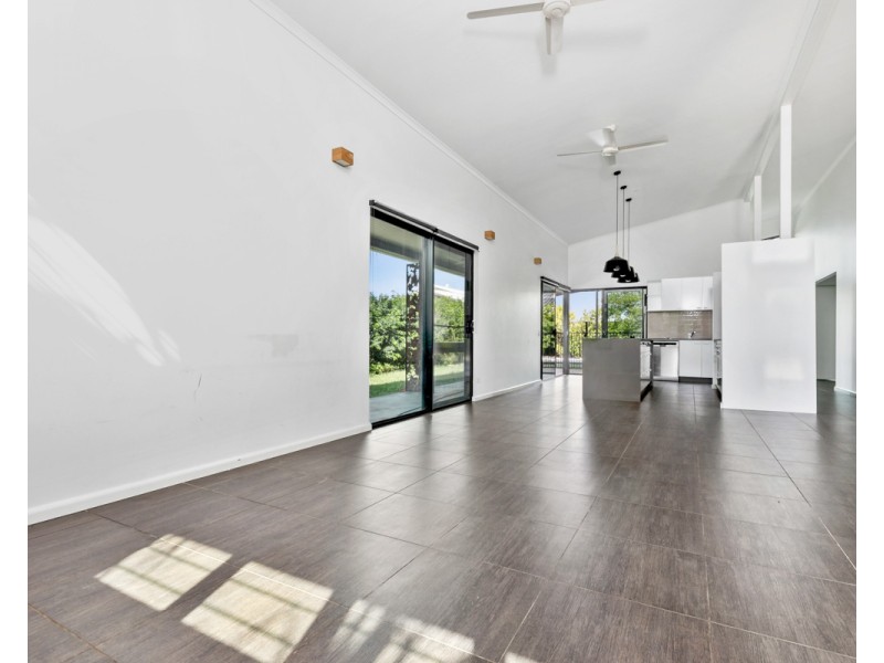221 Forrest Parade, Bellamack NT 0832
