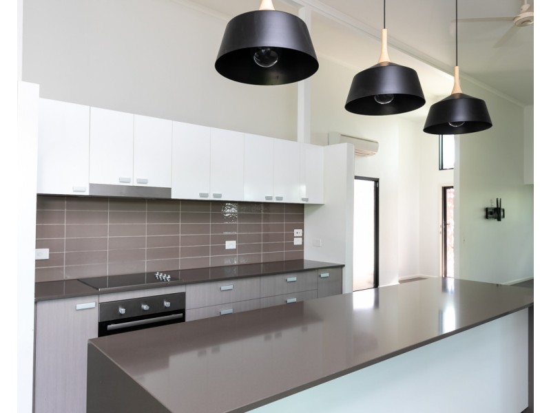 221 Forrest Parade, Bellamack NT 0832