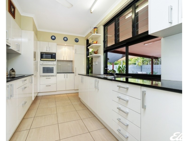 5 Essington Avenue, Gray NT 0830