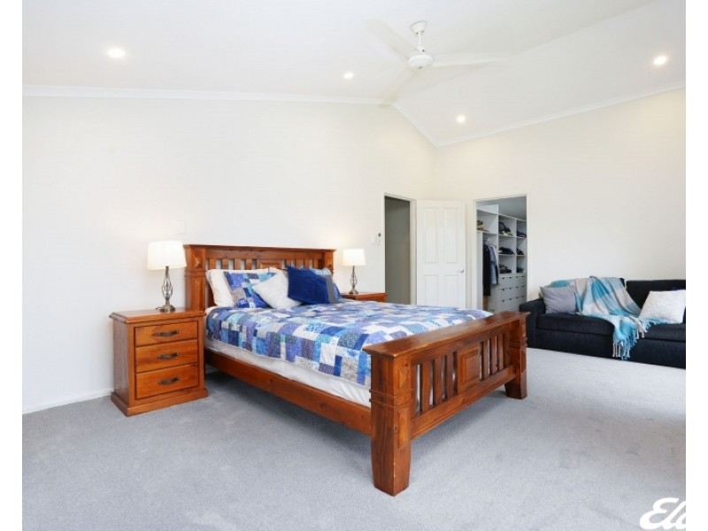 35 Hutchison Terrace, Bakewell NT 0832