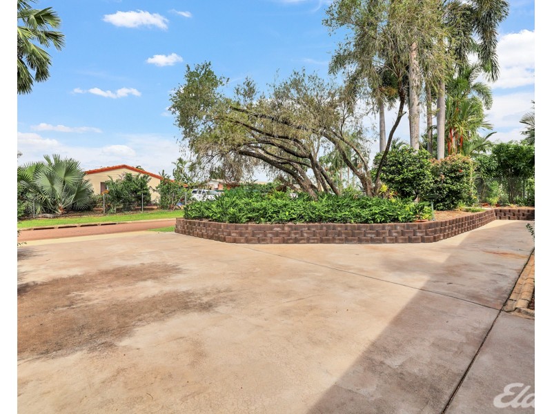 13 Crawford Court, Moulden NT 0830