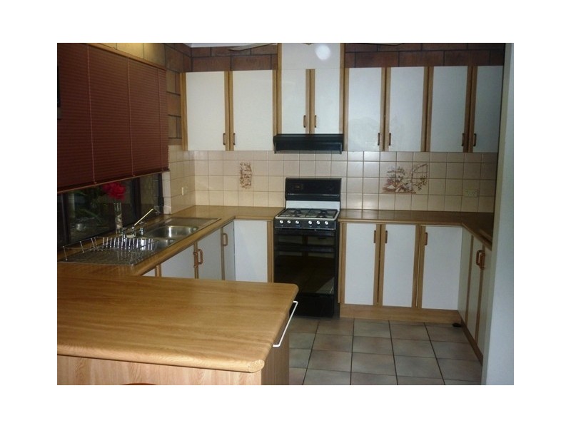 17 Buckland Court, Moulden NT 0830