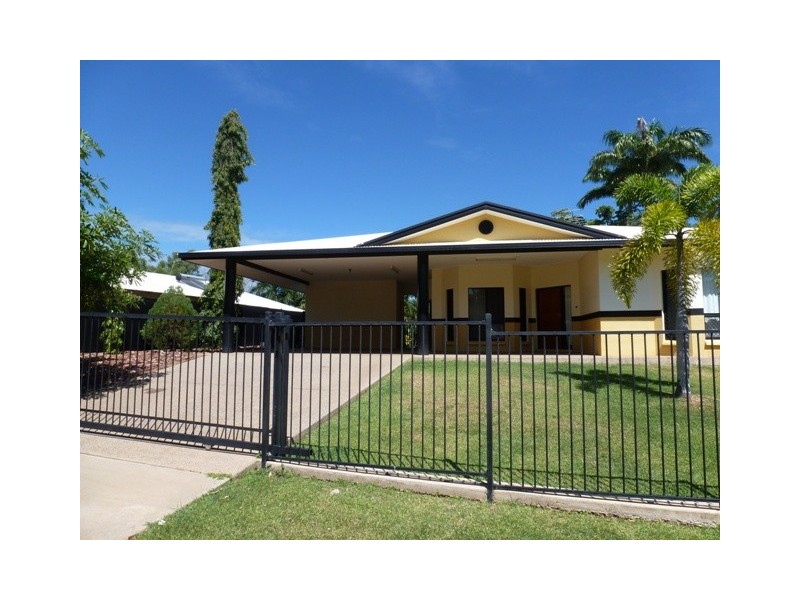 51 Bagshaw Crescent, Gray NT 0830
