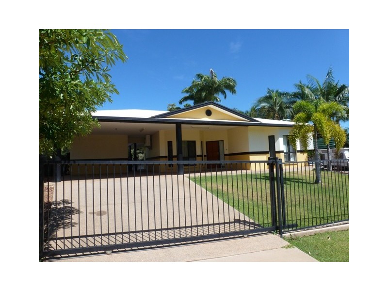 51 Bagshaw Crescent, Gray NT 0830
