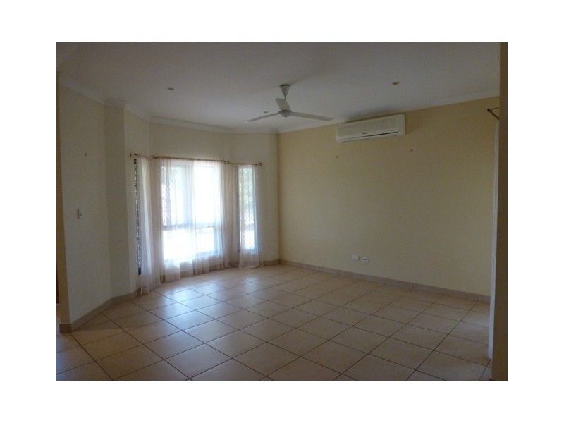 51 Bagshaw Crescent, Gray NT 0830