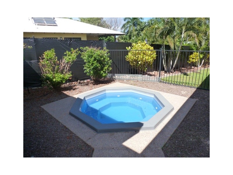 51 Bagshaw Crescent, Gray NT 0830