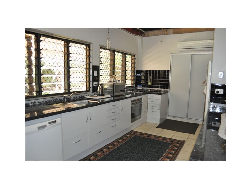 15 Hughes Road, Noonamah NT 0837