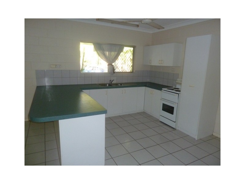 1/5 Favenc Court, Moulden NT 0830