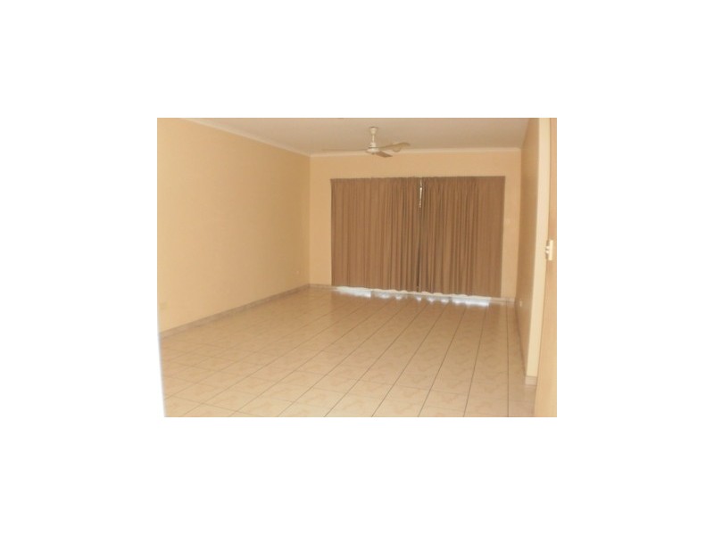 8/27 Mannikan Court, Bakewell NT 0832