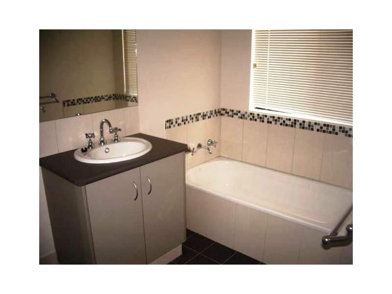 10 Bowrey Crescent, Farrar NT 0830