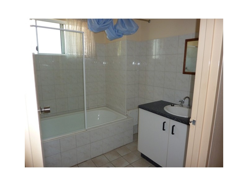 8/27 Mannikan Court, Bakewell NT 0832