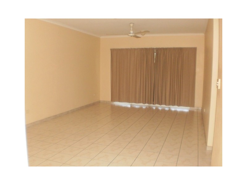 8/27 Mannikan Court, Bakewell NT 0832