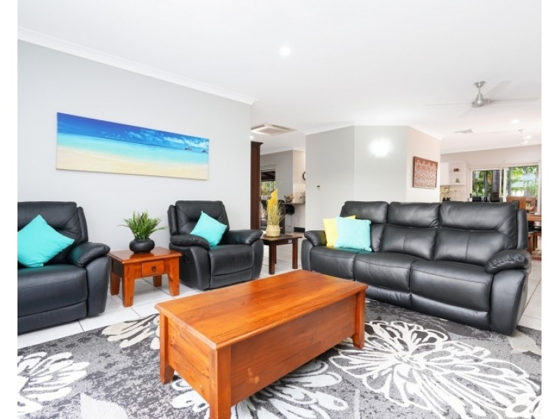 12 Edgecumbe Court, Gray NT 0830