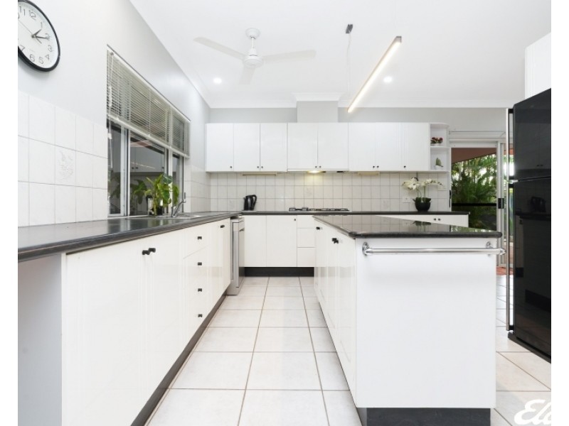 12 Edgecumbe Court, Gray NT 0830