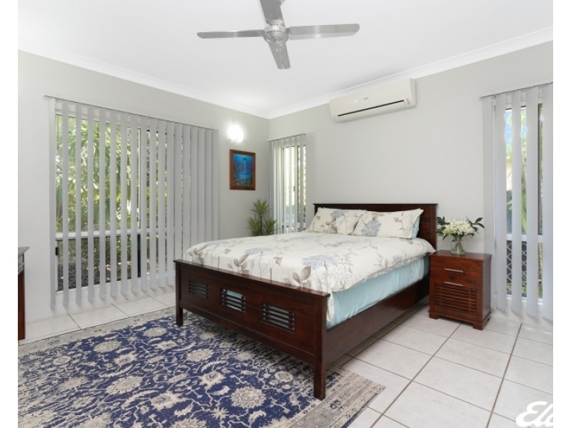 12 Edgecumbe Court, Gray NT 0830