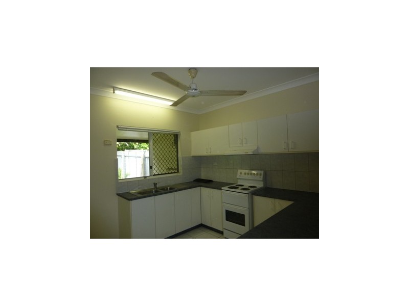 1/4 Merriak Court, Gray NT 0830