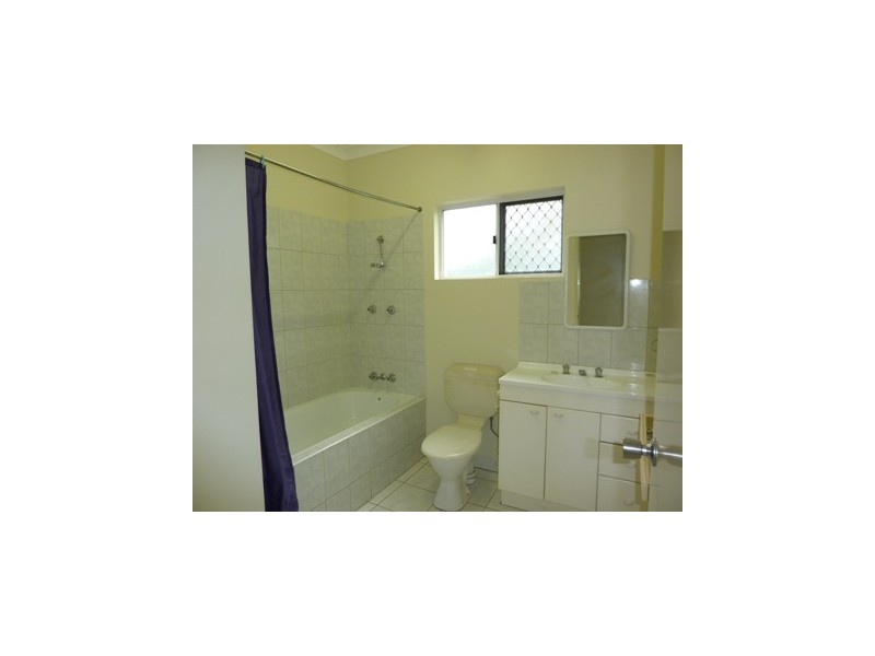 1/4 Merriak Court, Gray NT 0830