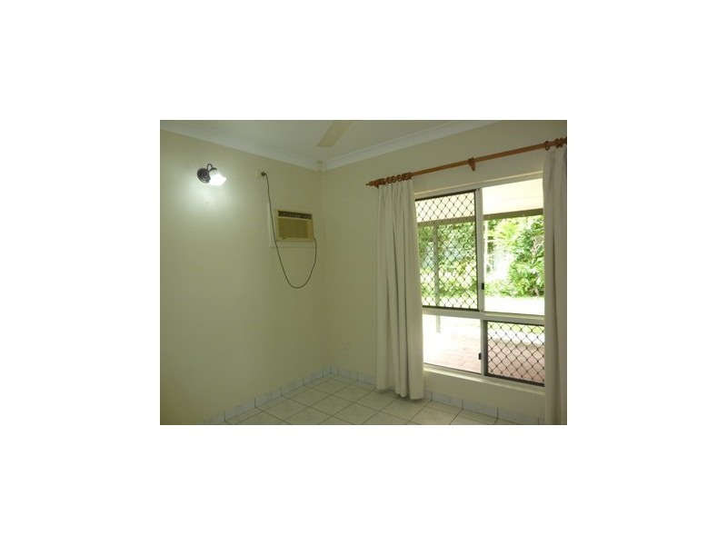 1/4 Merriak Court, Gray NT 0830