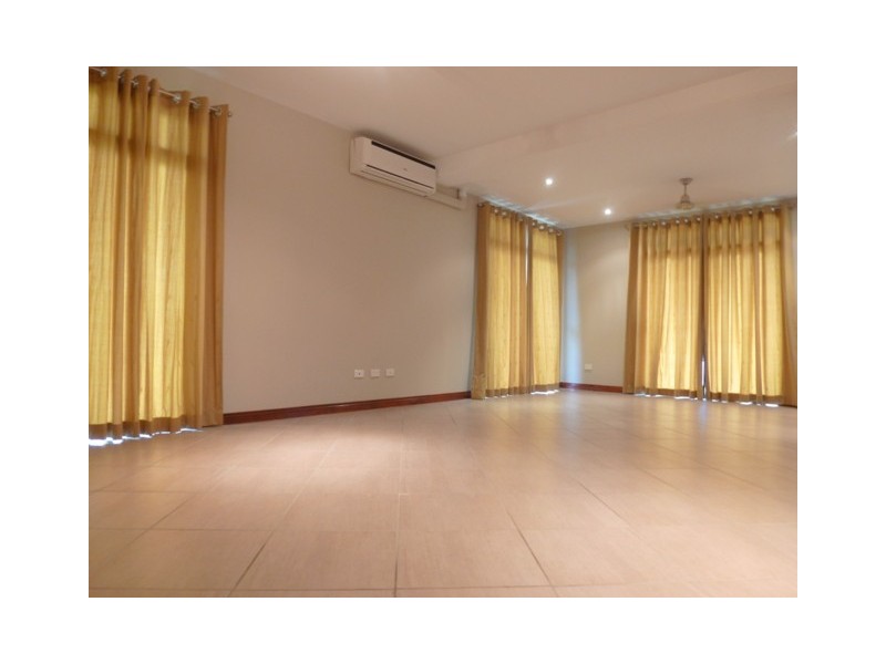 4/11 Browne Place, Rosebery NT 0832