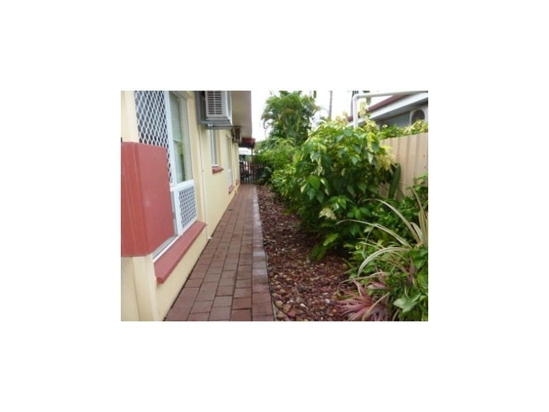 1/2 Merriak Court, Gray NT 0830