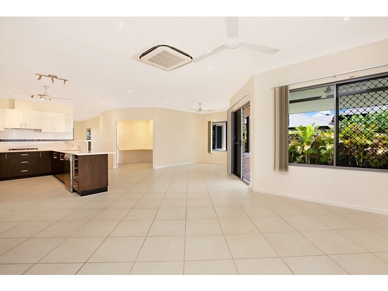 11 Rooney Street, Rosebery NT 0832
